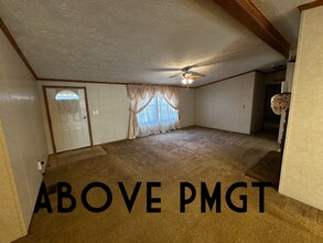 1010 Burnt Chimney Rd in Campobello, SC - Building Photo - Building Photo