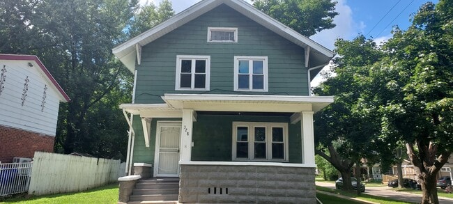 property at 328 Royal Ave