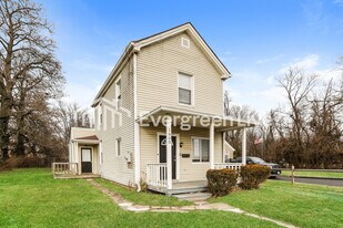 1800 Bising Ave in North College Hill, OH - Building Photo