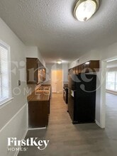 7094 Hillshire Dr in Memphis, TN - Building Photo - Building Photo