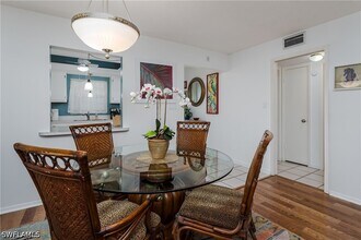 5419 Rattlesnake Hammock Rd in Naples, FL - Building Photo - Building Photo