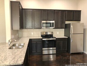 1137 Stanley Wy in Seguin, TX - Building Photo - Building Photo