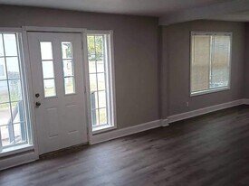 5747 S Quincy Pl in Tulsa, OK - Building Photo