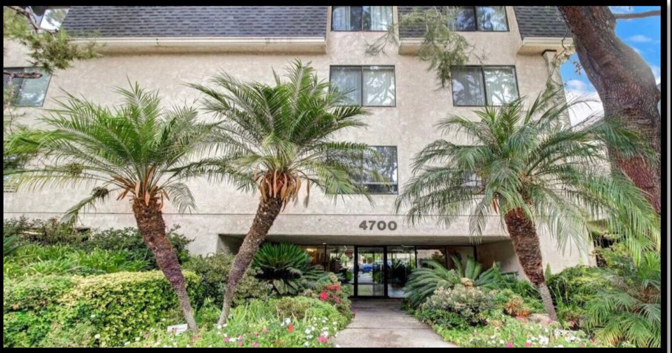 4700 Natick Ave, Unit 21 in Sherman Oaks, CA - Foto de edificio