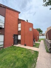 7152 Fair Oaks Ave in Dallas, TX - Building Photo - Building Photo