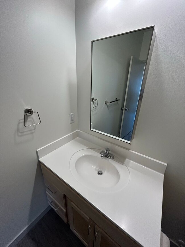 101 N Main St in Le Sueur, MN - Foto de edificio - Building Photo