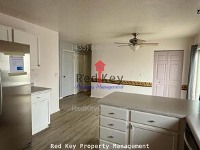 644 E 290 N in Tooele, UT - Building Photo - Building Photo