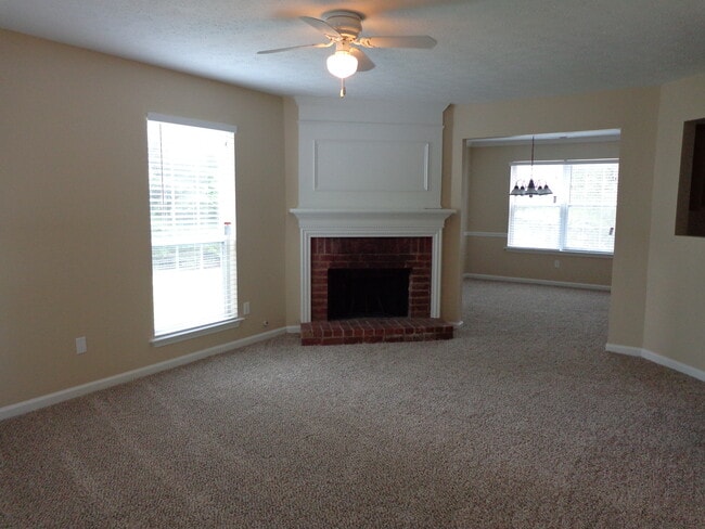 1067 Winterbrook Way in Austell, GA - Building Photo - Building Photo