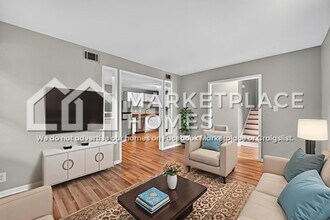 427 Whispering Pines Dr in Charlotte, NC - Building Photo - Building Photo