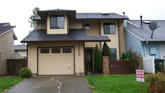 2200 SW 184th Terrace in Beaverton, OR - Building Photo