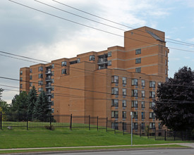 St Peter and Paul Residence in Toronto, ON - Building Photo - Primary Photo