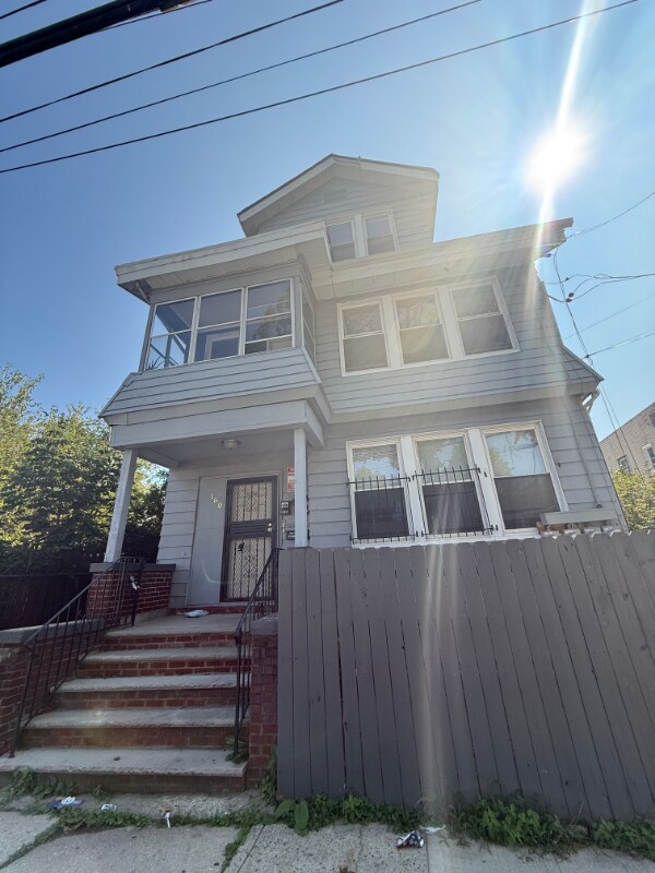 178-180-180 Alexander St in Newark, NJ - Foto de edificio - Building Photo