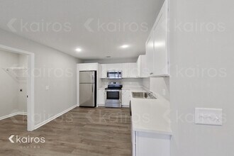 18 Camper Cir in Brunswick, GA - Building Photo - Building Photo