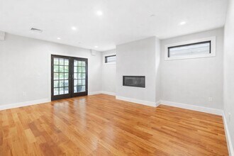 113-115 Falcon St in Boston, MA - Building Photo - Building Photo