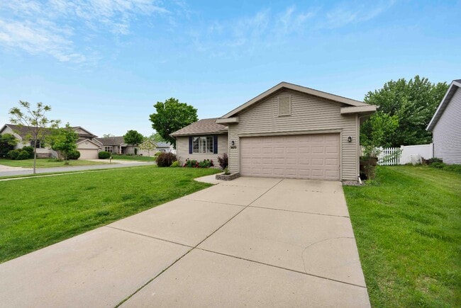 3670 Sabertooth Trail in Madison, WI - Building Photo - Building Photo