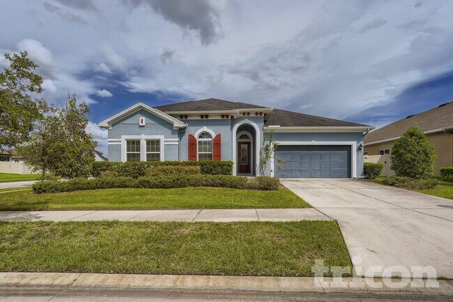 1858 Montgomery Bell Rd in Zephyrhills, FL - Building Photo - Building Photo