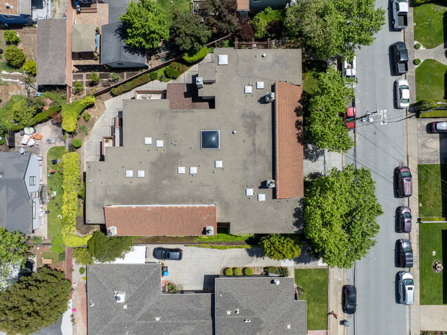 114 24Th AVE in San Mateo, CA - Building Photo - Building Photo