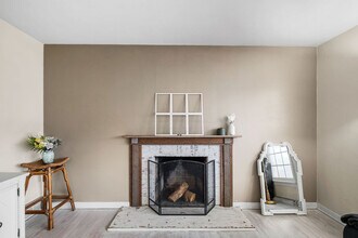 331 Romona Rd in Wilmette, IL - Building Photo - Building Photo