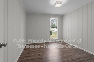 1001 Glendale Ln in Nashville, TN - Building Photo - Building Photo