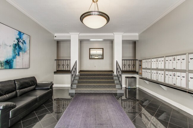 The Palisade Apartments in Washington, DC - Foto de edificio - Building Photo