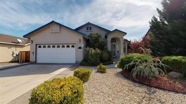 property at 714 Divot Dr