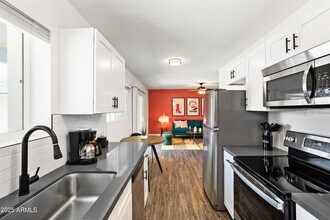 4625 N 73rd St in Scottsdale, AZ - Building Photo - Building Photo