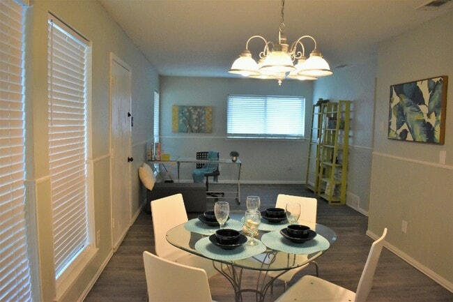 1300 Milam Way in Carrollton, TX - Building Photo - Building Photo