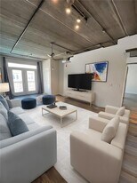 800 Peachtree St NE, Unit 1407 in Atlanta, GA - Building Photo