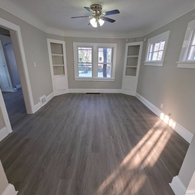 19451 Monterey Ave in Euclid, OH - Building Photo - Building Photo