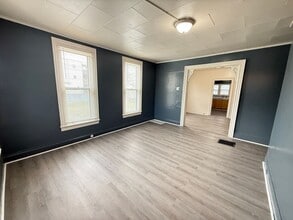 346 1st St in Jackson, MI - Building Photo - Building Photo