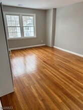 10 Beech Spring Dr in Summit, NJ - Building Photo - Building Photo