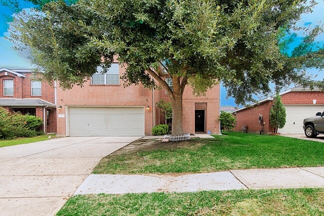 property at 8139 Sanders Glen Ln