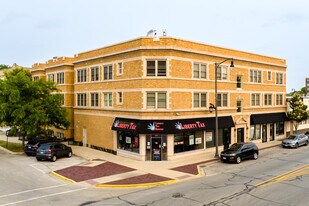 Lillie Plaza in Maywood, IL - Building Photo