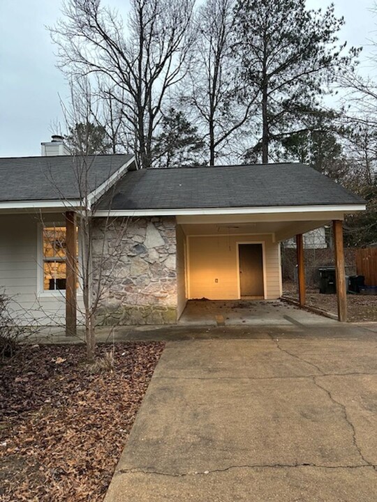 3301 Whippoorwill Ln in Oxford, MS - Building Photo