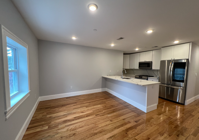 158 Morrison Ave, Unit 2 in Somerville, MA - Building Photo - Building Photo