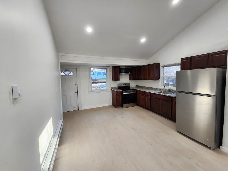 2 Wildwood Trl in Monroe, NY - Building Photo