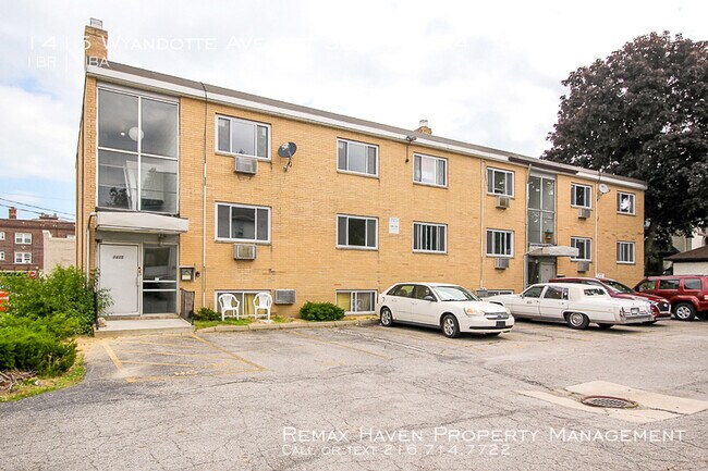 1415 Wyandotte Ave-Unit -#304 in Lakewood, OH - Building Photo - Building Photo