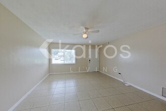 2441 Healy Dr in Orlando, FL - Foto de edificio - Building Photo