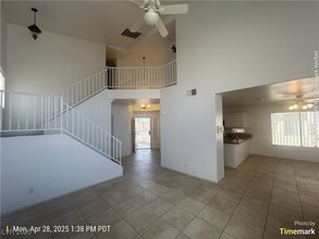 2032 Crowley Way in Las Vegas, NV - Building Photo - Building Photo