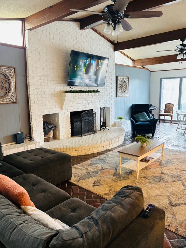 property at 2321 N Calion Rd