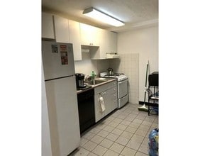 16 Edgerly Pl, Unit 2 in Boston, MA - Foto de edificio - Building Photo