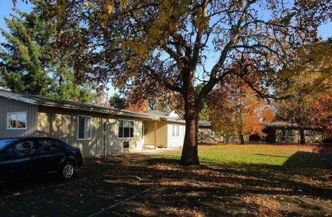 5220 SW Franklin Ave, Unit Franklin 3