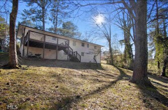 2248 Farley Ct in East Point, GA - Building Photo - Building Photo