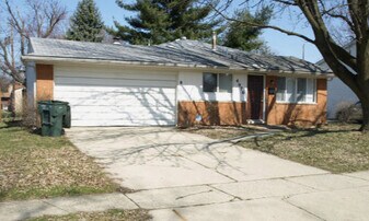 4976 Labelle Dr in Columbus, OH - Building Photo