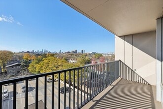 Thornton Place Apartments in Minneapolis, MN - Foto de edificio - Interior Photo