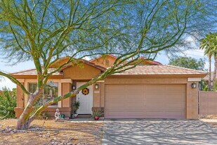 3876 S Shiloh Way in Gilbert, AZ - Building Photo