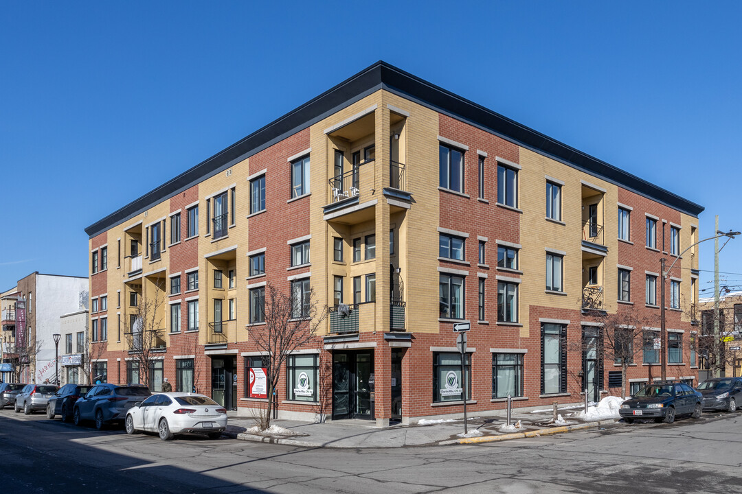 7449-7451 Saint-Hubert in Montréal, QC - Building Photo