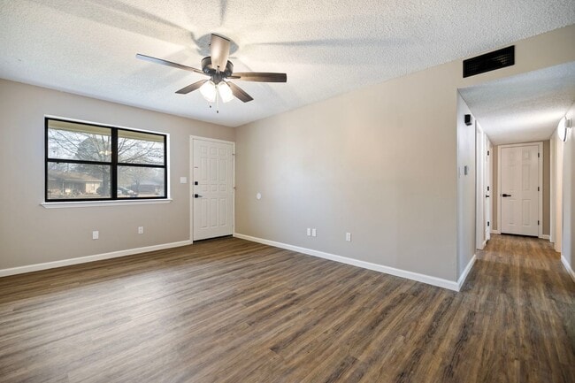 1105 Brentwood Dr in Greenwood, AR - Building Photo - Building Photo