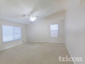 10853 W Sands Dr in Sun City, AZ - Building Photo - Building Photo