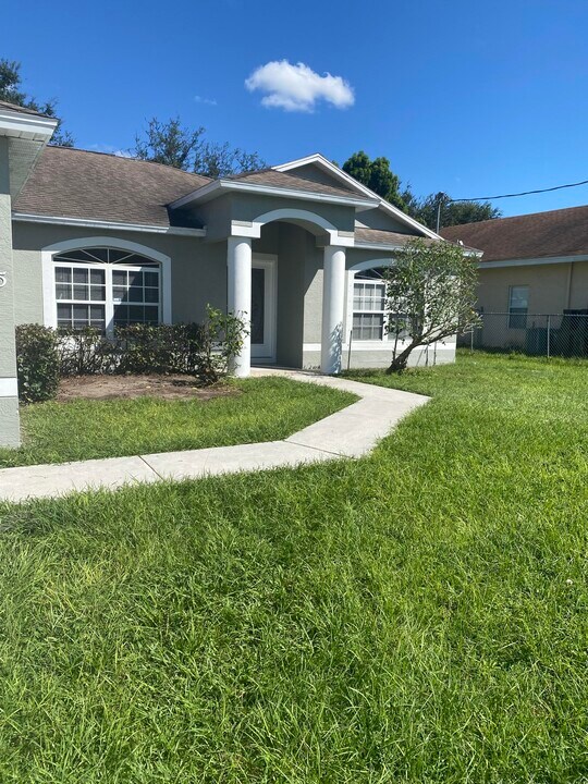 3125 SW Dimattia St in Port St. Lucie, FL - Building Photo